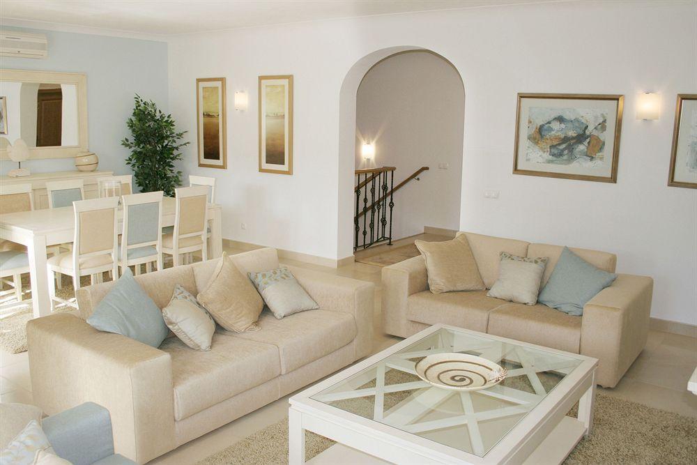 Quinta Da Encosta Velha - Santo Antonio, Villas, Golf & Spa ブデンス 部屋 写真